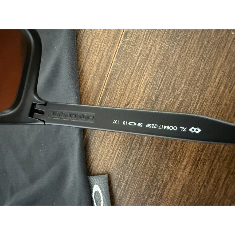 Oakley 100% authentic